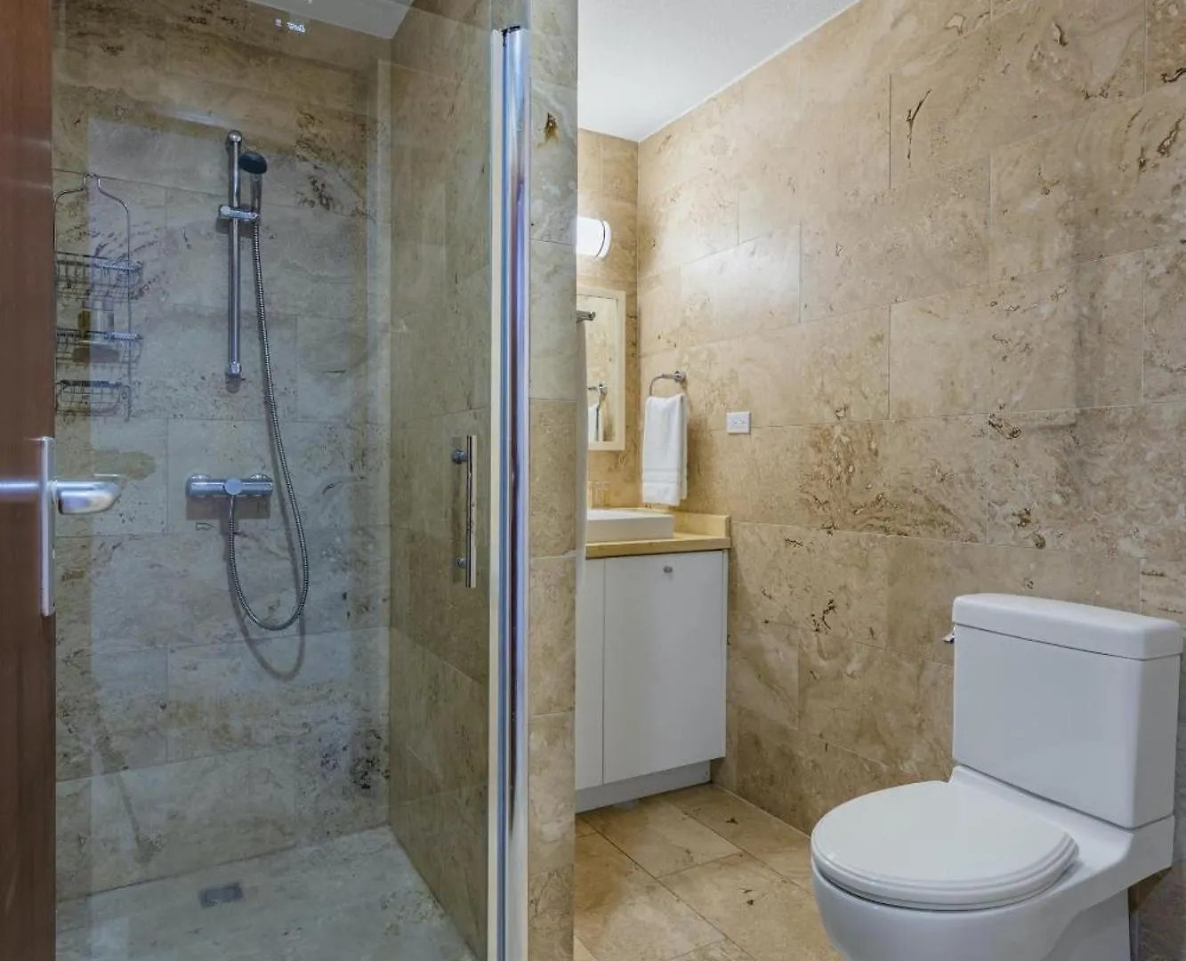 4 Bedrooms Modern Condo At Walking Distance From Eagle Beach Palm Beach 0*,