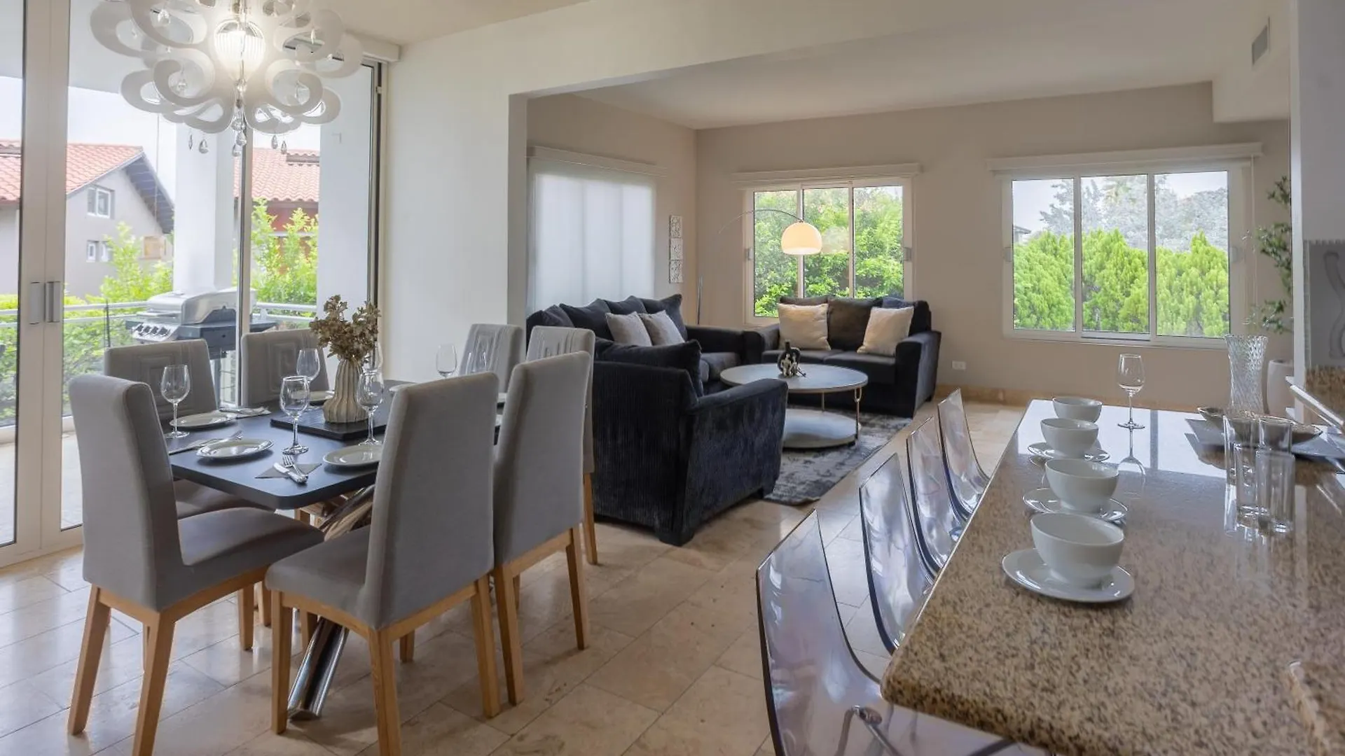 Apartamento 4 Bedrooms Modern Condo At Walking Distance From Eagle Beach Palm Beach